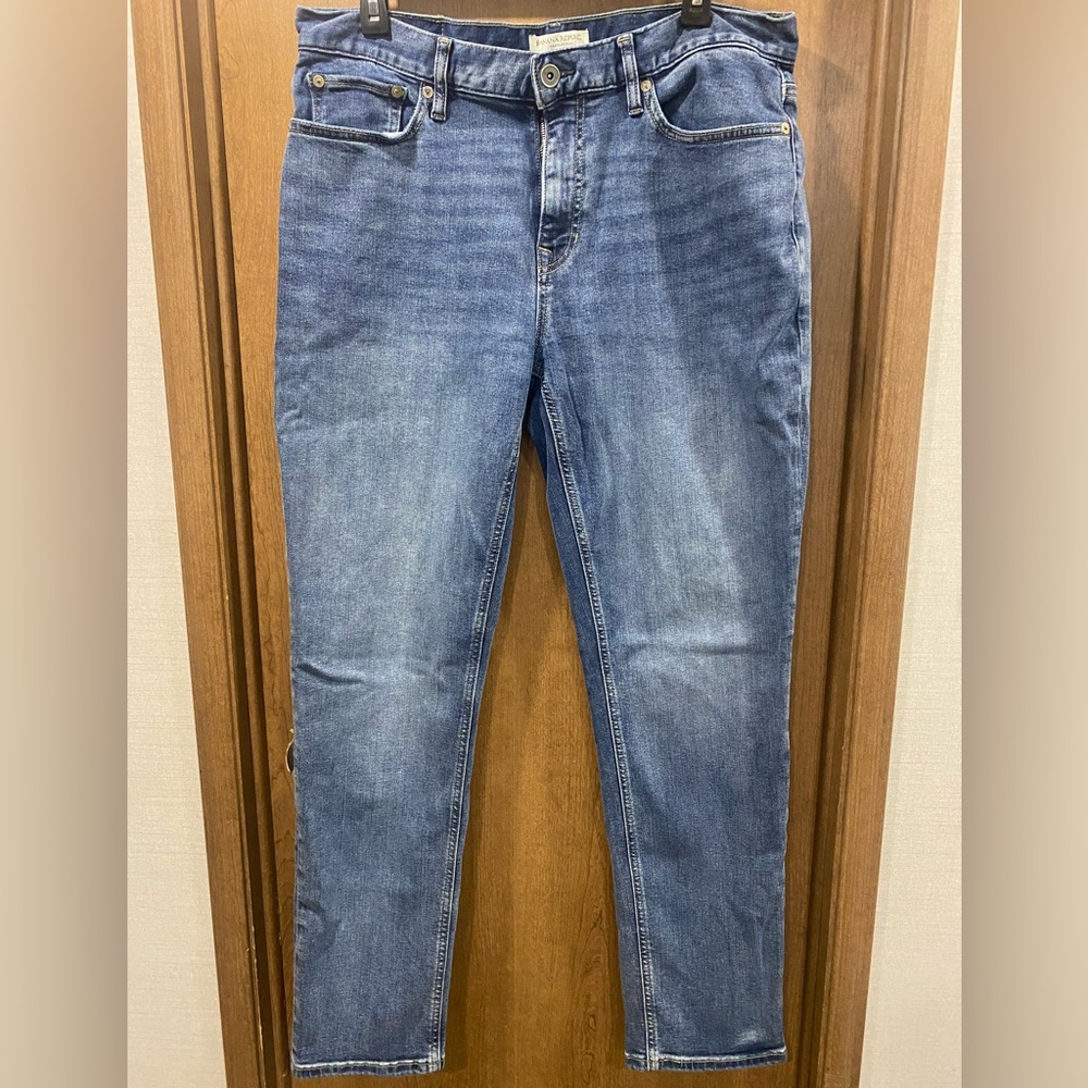 Banana Republic Men's Traveler Slim Blue Jeans